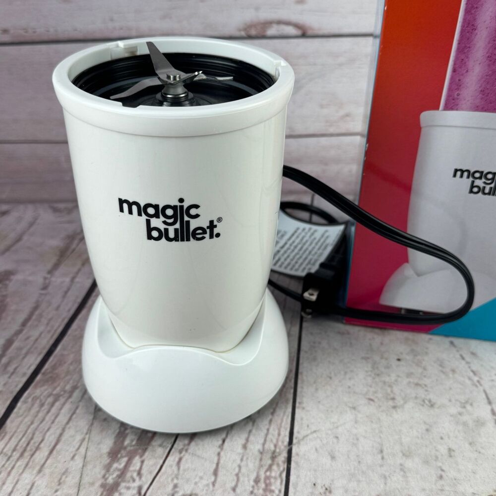 Magic Bullet 250W Countertop Blender White Stainless Steel Blade